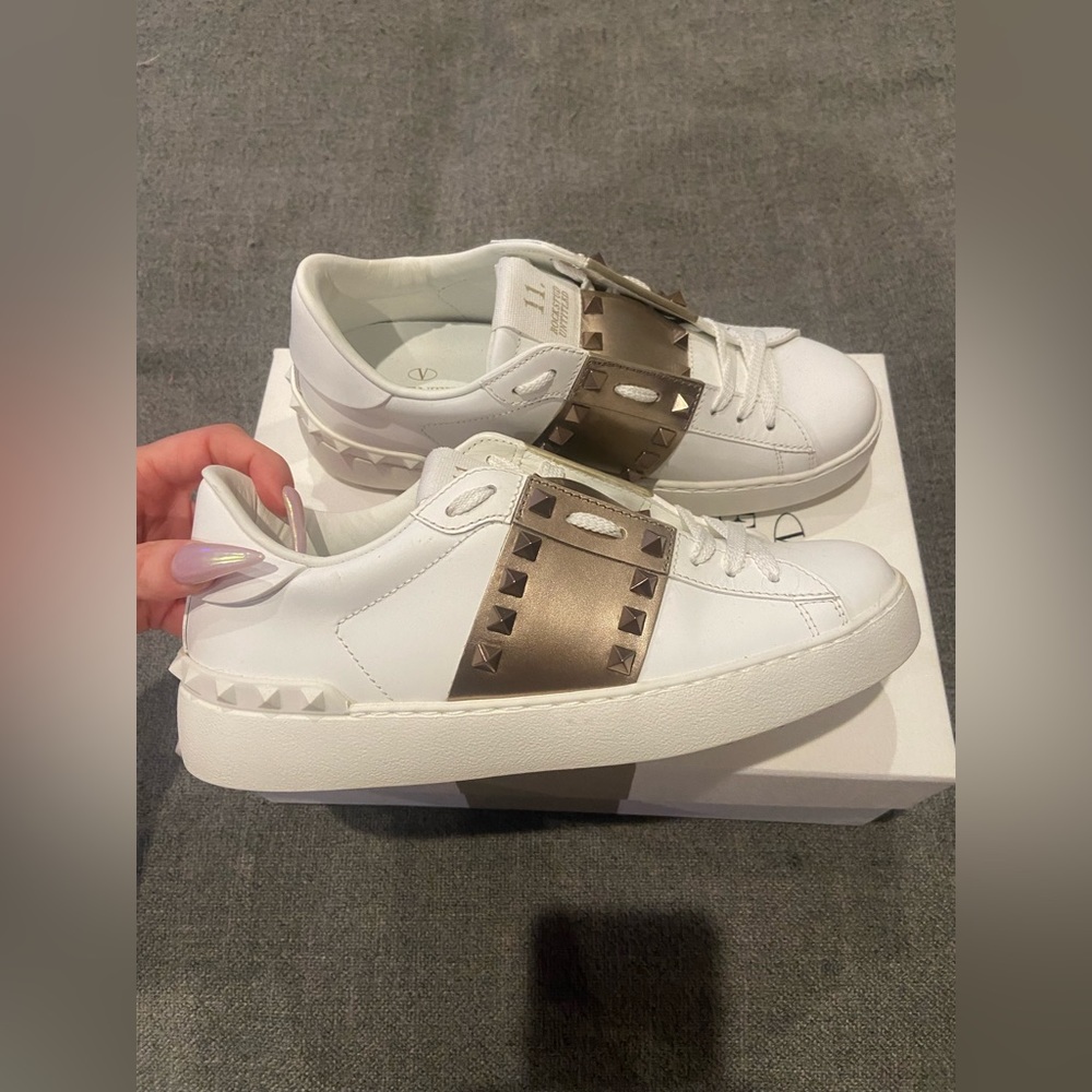 Womens Valentino Garavani